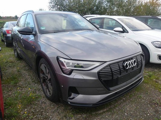 Audi E-Tron 300 купили на аукционе за 34 900 €