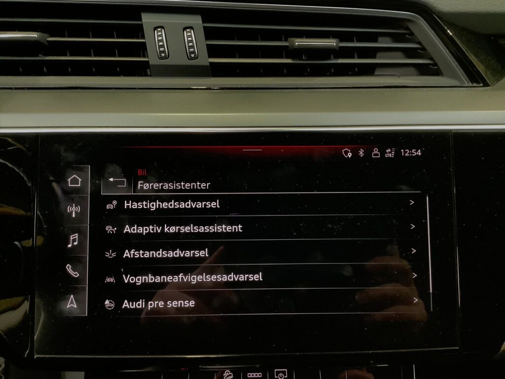 Audi E-Tron quattro 230kW 1-Gang купили на аукционе за 28 000 €